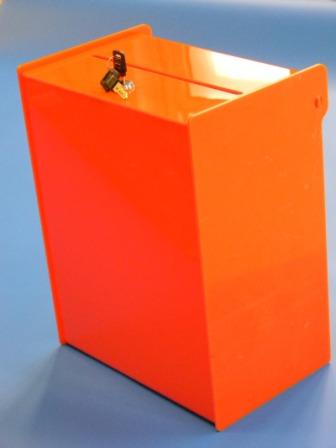 Ящик из оранжевого оргстекла для сбора анкет или пожертвований 24х15х30